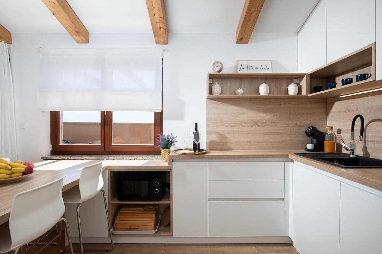 Cesare Apartment, With Swimming Pool And Sea View Ližnjan 외부 사진