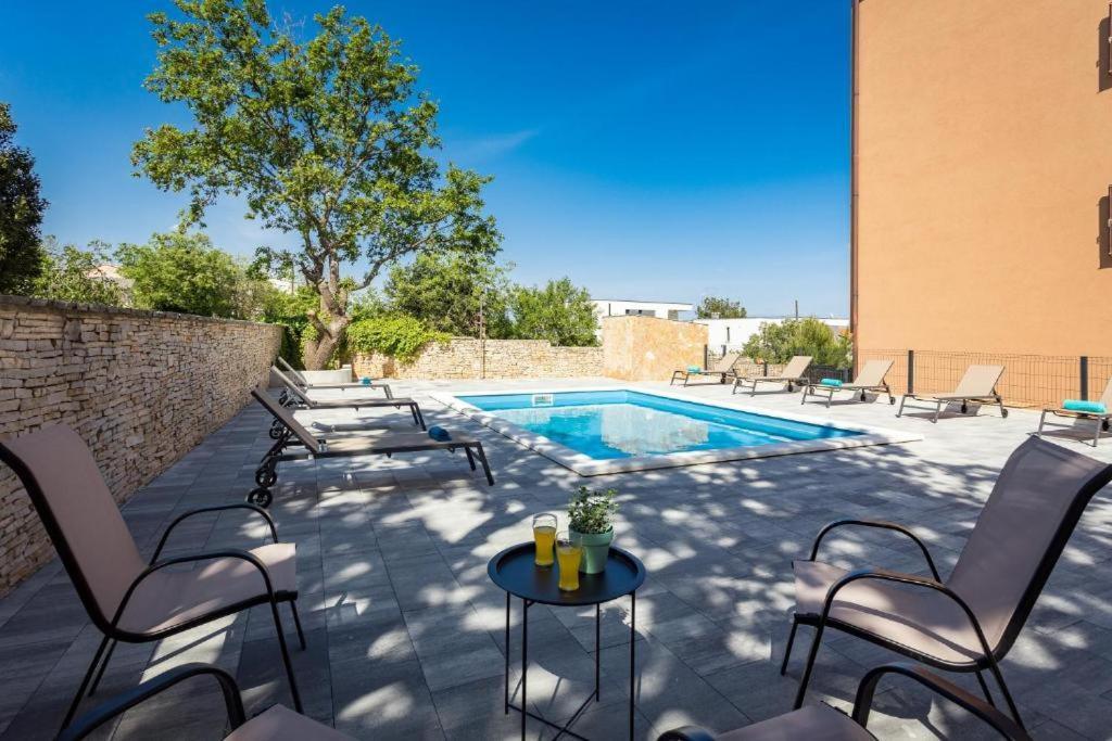 Cesare Apartment, With Swimming Pool And Sea View Ližnjan 외부 사진