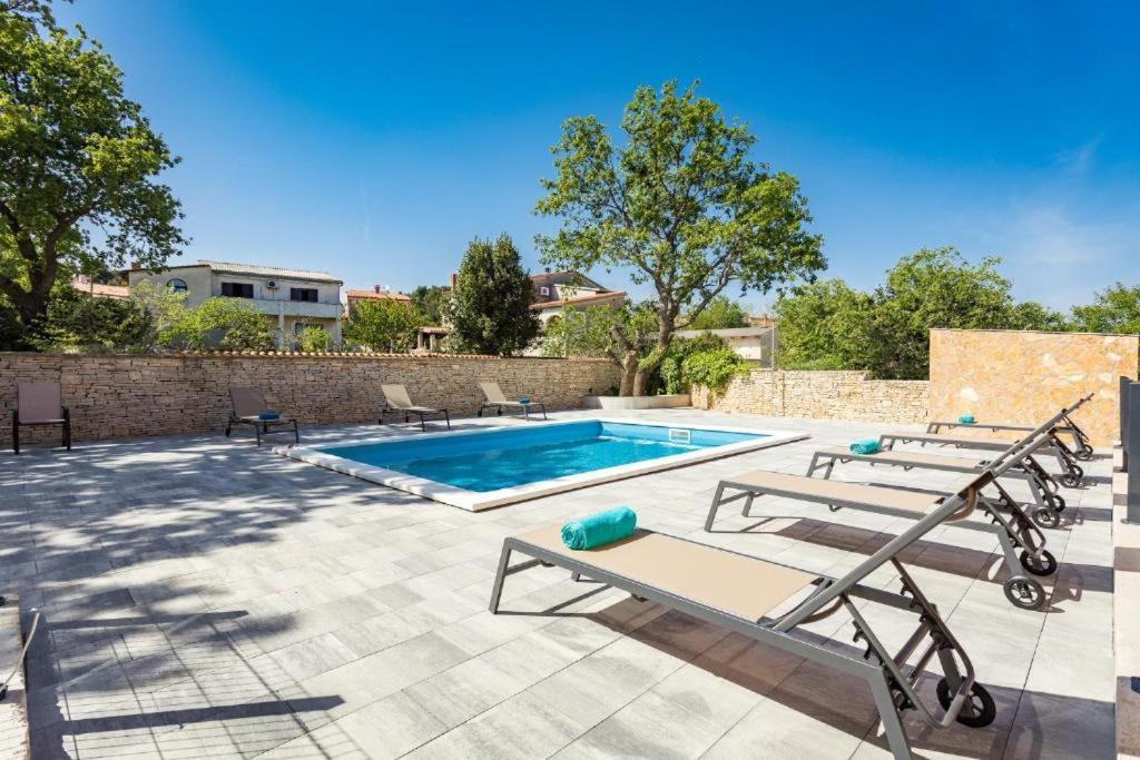 Cesare Apartment, With Swimming Pool And Sea View Ližnjan 외부 사진